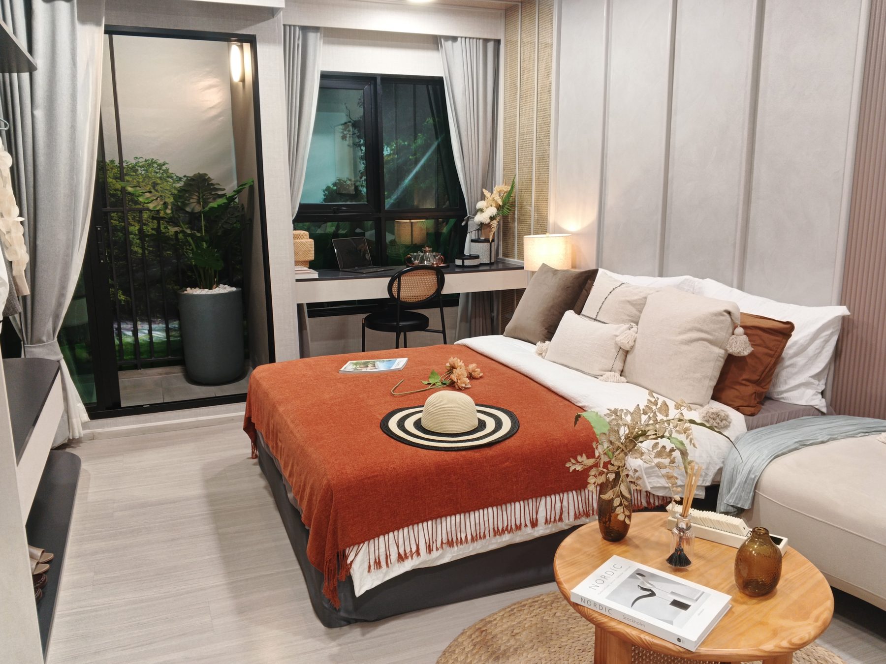 Show Unit 1bed 25